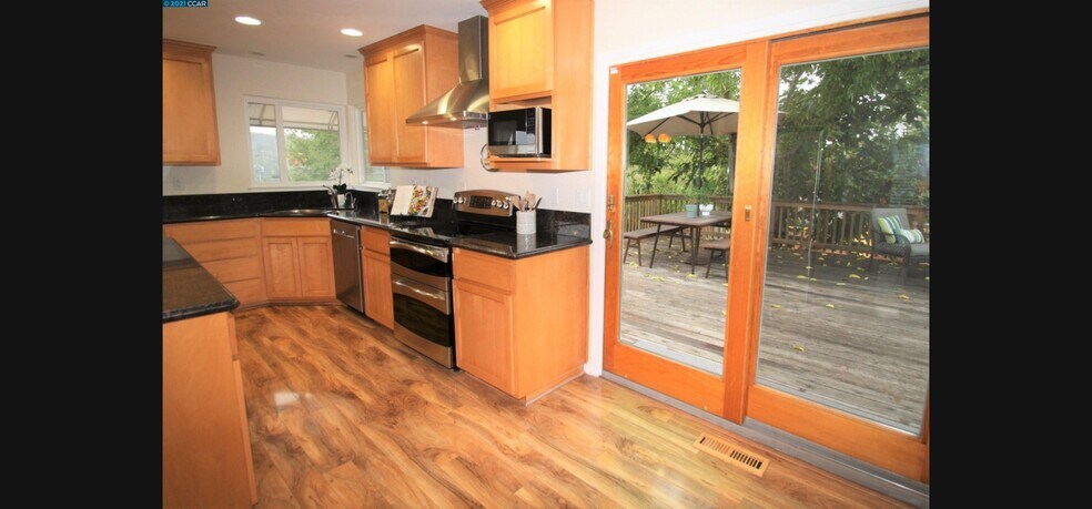 Building Photo - 3415 Grasswood Dr
