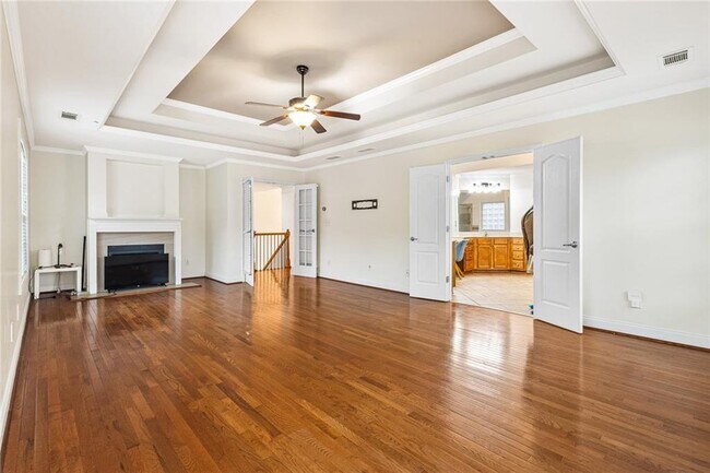 Building Photo - 2624 Crest Valley Dr