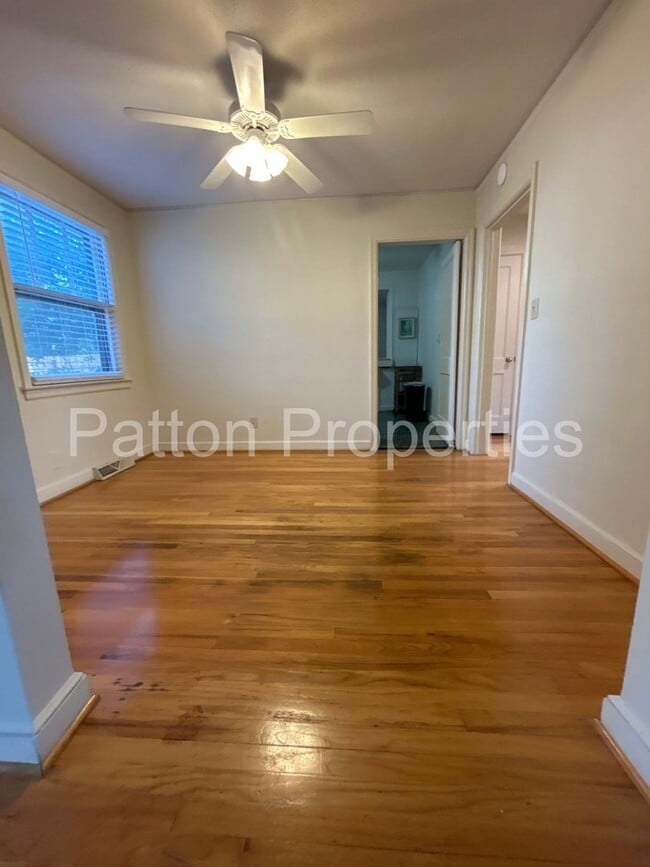 Building Photo - West Columbia Home Available 03-20-26