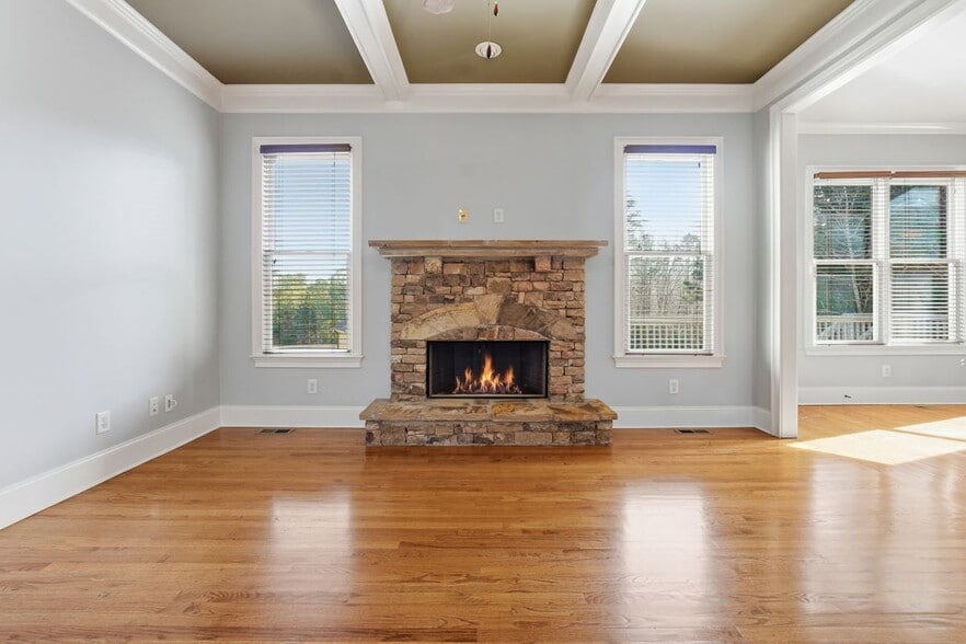 Building Photo - 6437 Blue Water Dr