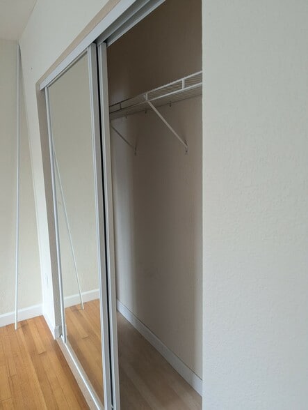 Building Photo - 2706 Pass a Grille Way