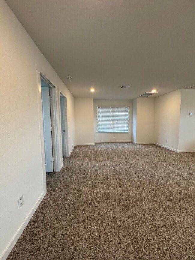 Building Photo - 2516 Liam Aurora Ln
