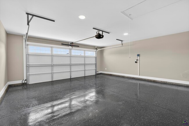 Building Photo - 213 Saraland Trl