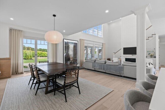 Building Photo - 45 Carnegie Abbey Ln