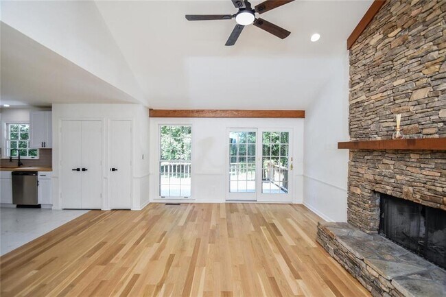 Building Photo - 17040 Birmingham Rd