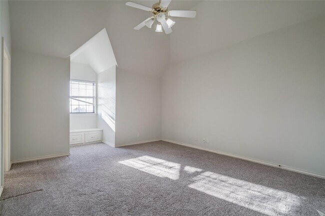 Building Photo - 1300 Irvine Dr