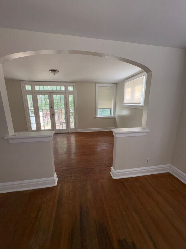 Building Photo - 3632 Phillips Pl