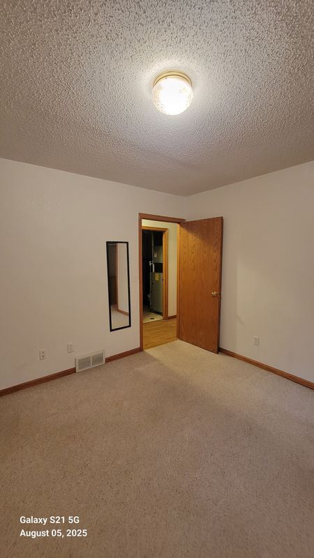 Building Photo - 4306 E Jelinek Ave