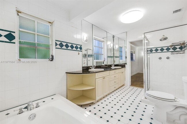 Building Photo - 7255 SW 125th St