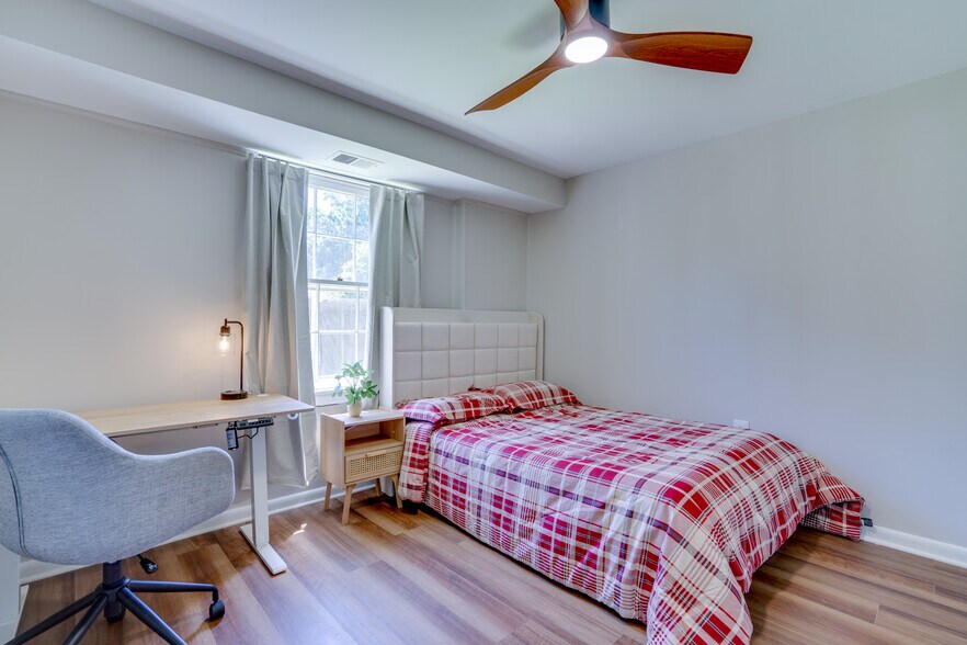 Room 1 - 8056 Central Park Dr