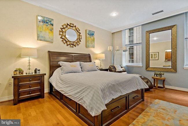 Building Photo - 1600 Arch St