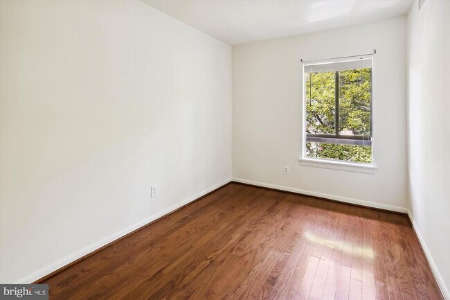 Building Photo - 2255 Castle Rock Square