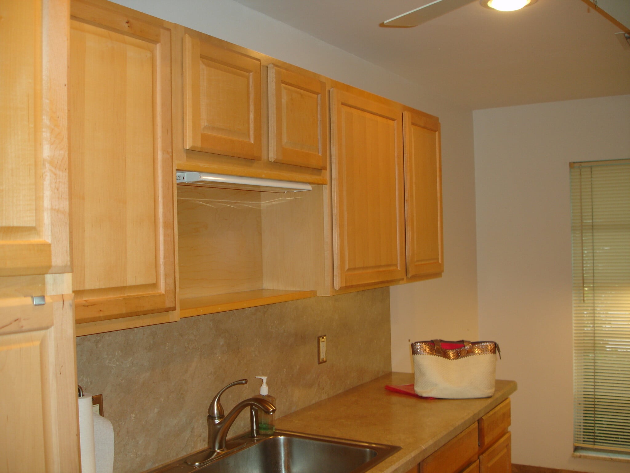 Building Photo - 2381 Papaya Dr