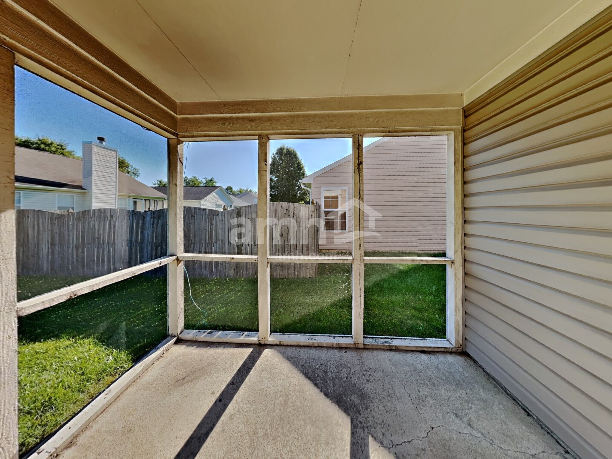 Building Photo - 9734 Thomas Ln