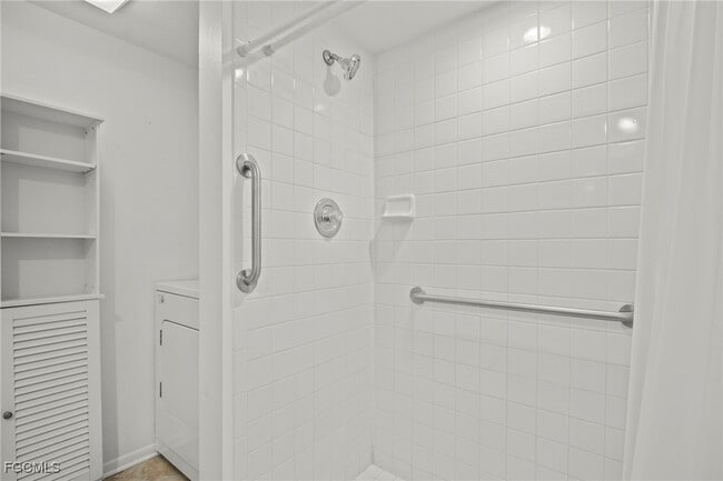 Building Photo - 1703 Park Meadows Dr