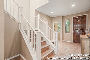 Building Photo - 2535 Villa Borghese