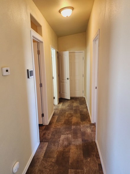 Building Photo - 5745 Bar 10 Rd