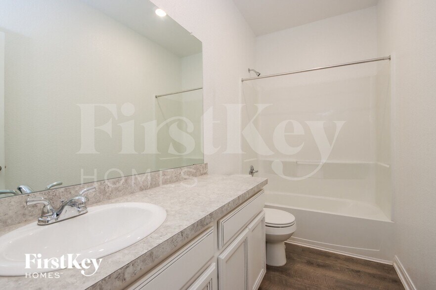 Building Photo - 13012 Stone Vly Wy