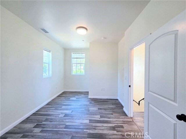 Building Photo - 4165 Country Club Dr