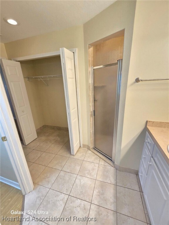 Building Photo - 1401 Valencia Ave