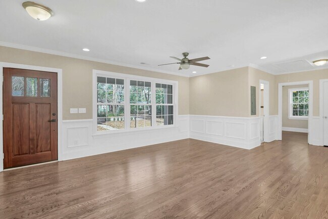 Building Photo - Renovated home in Forest Acres for rent!