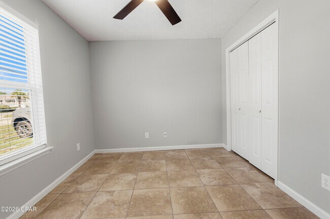 Building Photo - 8416 N Lagoon Dr