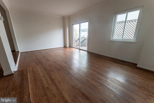 Building Photo - 7426 Rhondda Dr