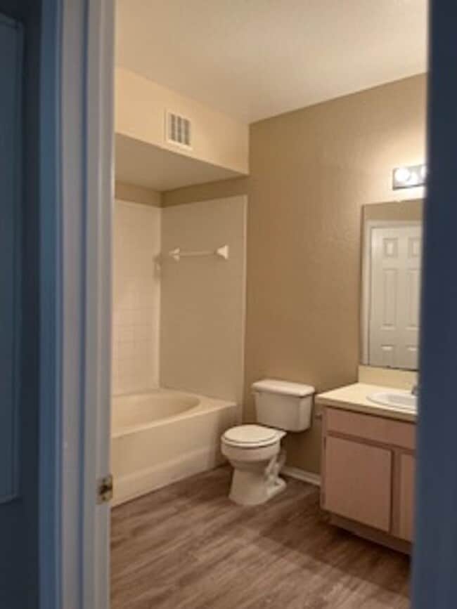 Building Photo - The Preserve at Temple Terrace