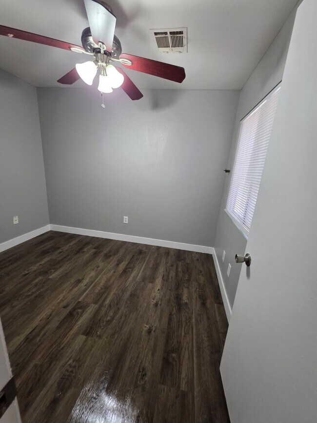 Building Photo - 3861 Soda Springs Dr