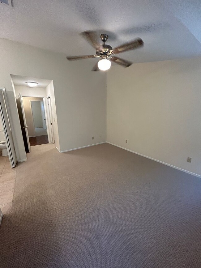 Building Photo - Great Location in the Heart of Auburn