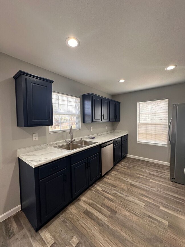 Building Photo - 3 Bed 2 Bath New Construction Brick Home