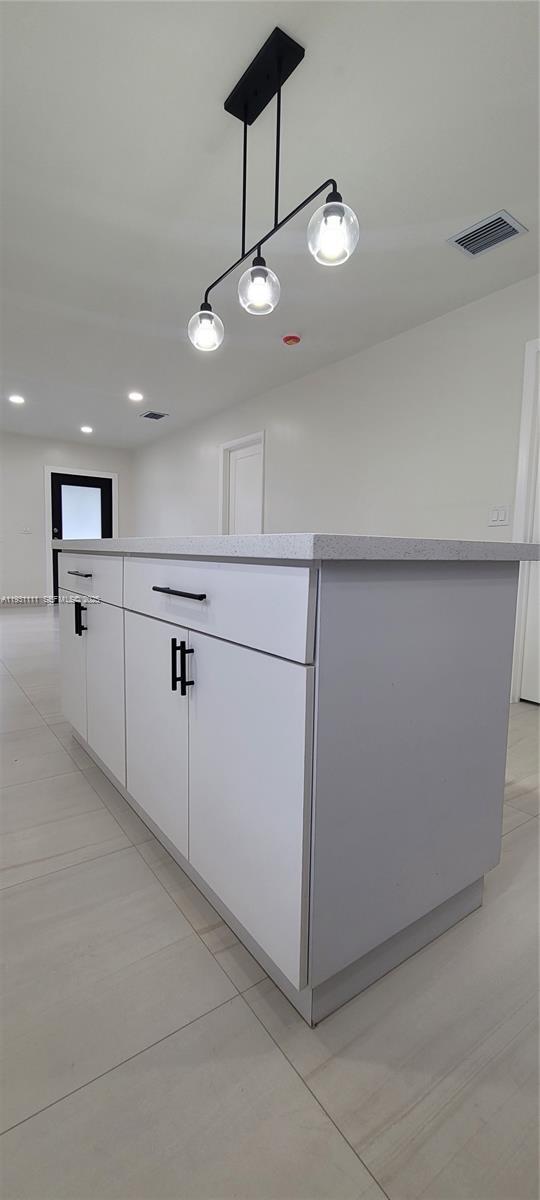 Building Photo - 800 Jann Ave