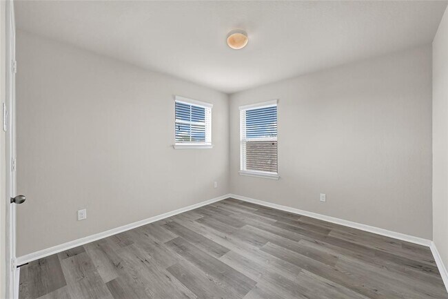 Building Photo - 29115 Jacobs River Dr