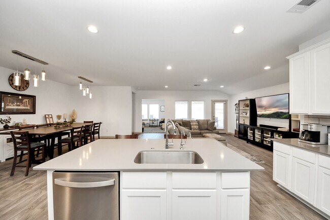 Building Photo - 1734 Windway Ct