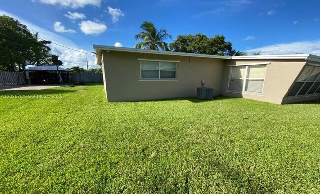 Building Photo - 1505 NW 58th Ave