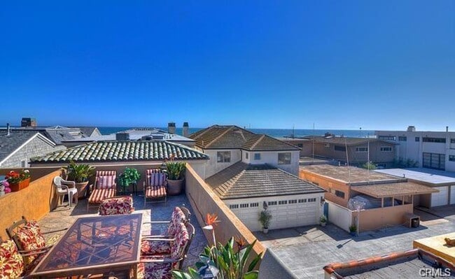 Building Photo - Vacation Rental on Balboa Peninsula