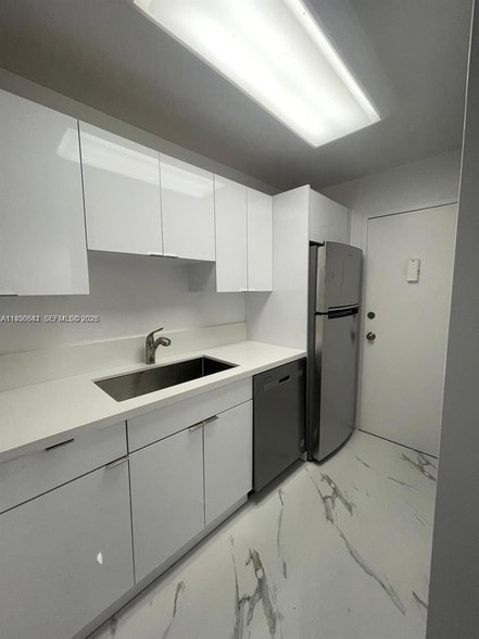 Building Photo - 1865 79th Street Causeway