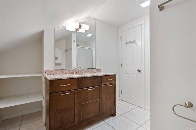 Building Photo - 25 A Gardners Ln