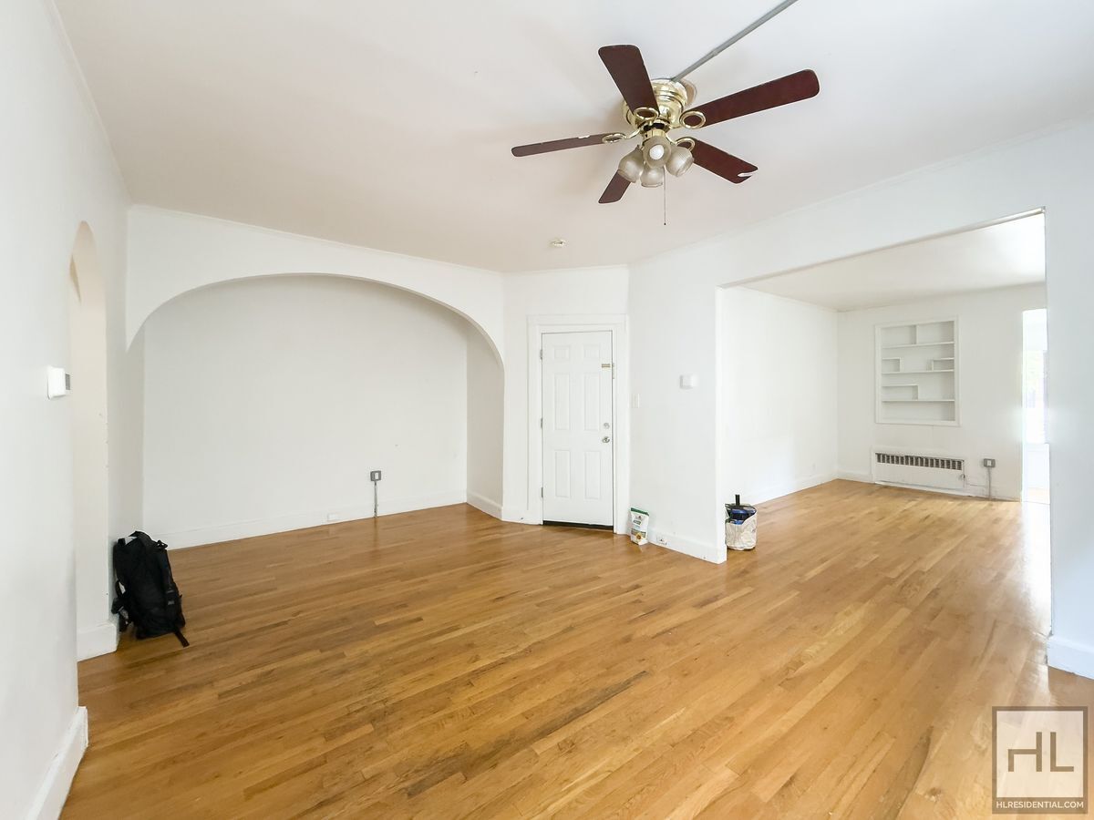 Building Photo - SULLIVAN PLACE / Renovated Full-Floor 1-Be...