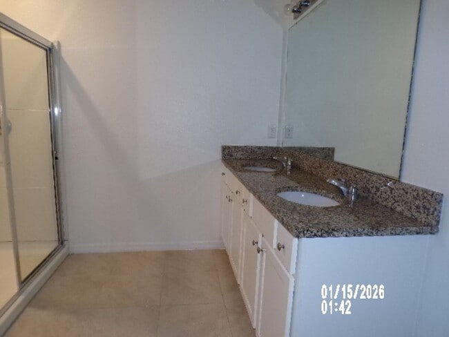 Building Photo - Riviera Bella - River Community Welcome to your new home!  CALL Sheila 407-687-7900