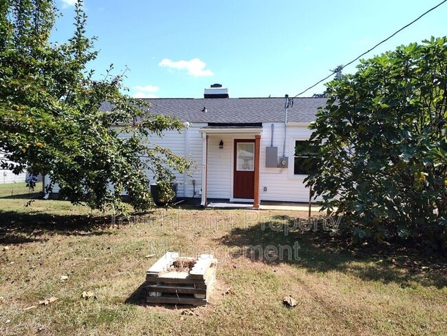 Building Photo - 1239 Bose Ave