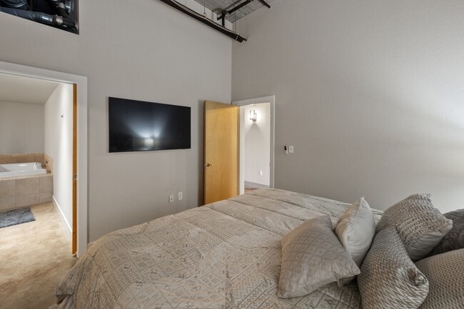 Building Photo - 101 N Tejon St