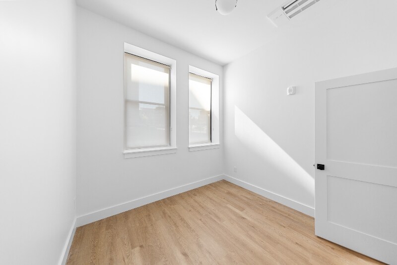 Building Photo - 101 Richmond St