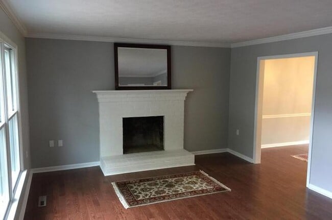 Building Photo - 2106 Harvest Dr