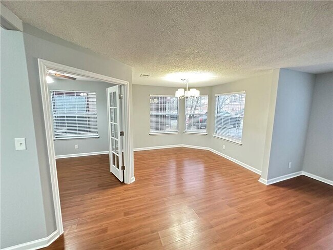 Building Photo - 504 Cypress Pointe St