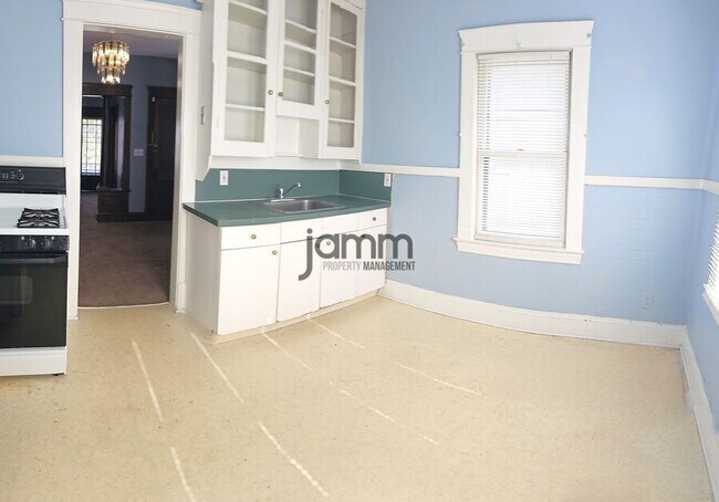 Building Photo - 11301 Florian Ave