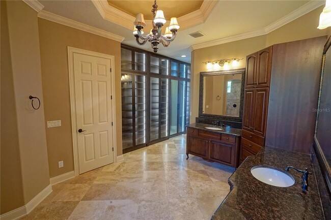 Building Photo - 1720 Brackenhurst Pl