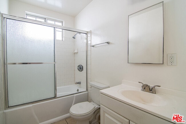 Building Photo - 1937 S Bedford St