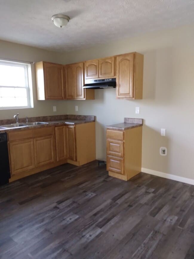 Building Photo - Now available 3 Bedroom 2 Bath Single Family Home - White Pine, TN