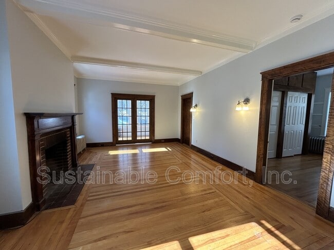 Building Photo - 5 Kensington Rd